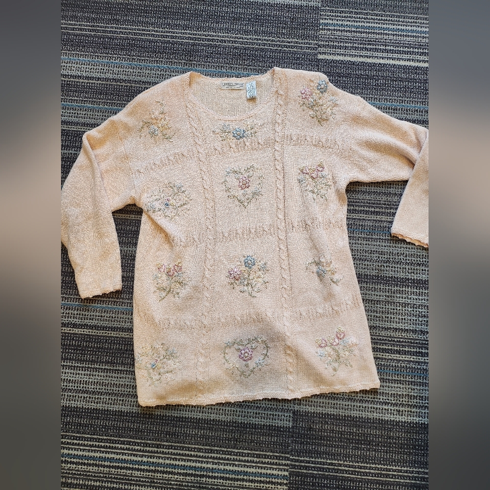 Vintage Carolyn Taylor Soft Pink Emroidered Beaded Floral 90s Sweater